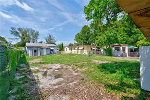 126 SE 4th St, Hallandale Beach, FL 33009 - Photo 33