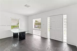 126 SE 4th St, Hallandale Beach, FL 33009 - Photo 3