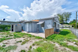 126 SE 4th St, Hallandale Beach, FL 33009 - Photo 39