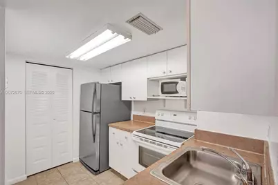 770 Claughton Island Dr #709, Miami, FL 33131 - Photo 11