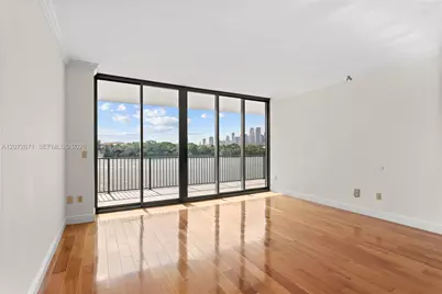1000 Venetian Way #301/303, Miami, FL 33139 - Photo 19
