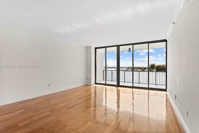 1000 Venetian Way #301/303, Miami, FL 33139 - Photo 17