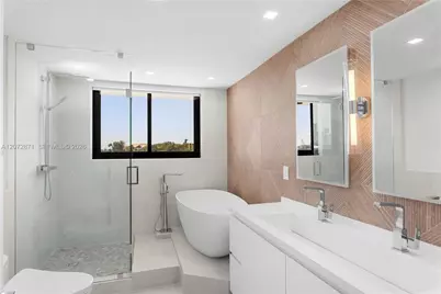1000 Venetian Way #301/303, Miami, FL 33139 - Photo 7
