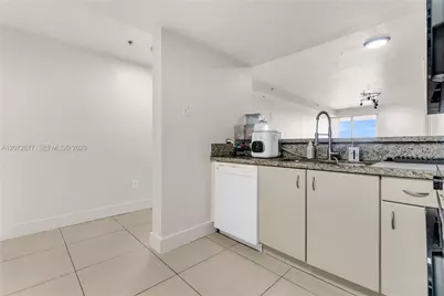 1650 Coral Way #PH-9, Miami, FL 33145 - Photo 5