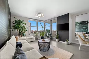 2899 Collins Ave, Miami Beach, FL 33140 - Photo 1