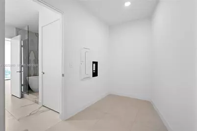 1400 Biscayne Blvd #3003, Miami, FL 33132 - Photo 11