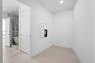 1400 Biscayne Blvd, Miami, FL 33132 - Photo 11
