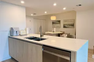 13800 Highland Dr, North Miami Beach, FL 33181 - Photo 27