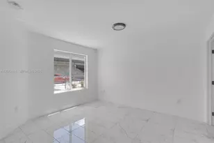 1629 NW 40th St, Miami, FL 33142 - Photo 7