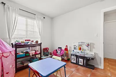 15867 SW 44th St, Miami, FL 33185 - Photo 15