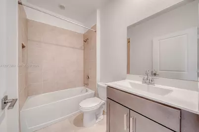 1090 SE 23rd Ave #1090, Homestead, FL 33035 - Photo 7