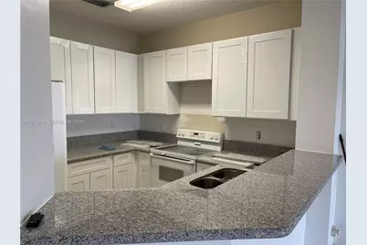 321 SW 120th Ave #321, Pembroke Pines, FL 33025 - Photo 3