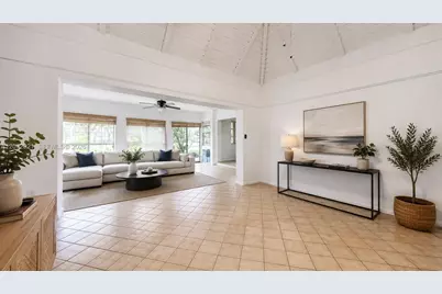 5700 White Hickory Cir, Tamarac, FL 33319 - Photo 11