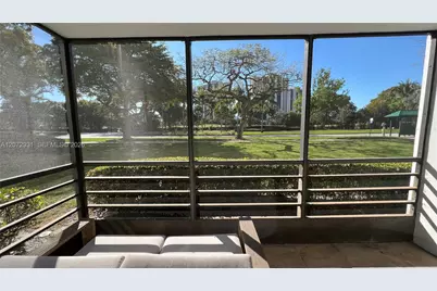 20500 W Country Club Dr #117, Aventura, FL 33180 - Photo 13