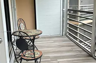 1200 St Charles Pl, Pembroke Pines, FL 33026 - Photo 39