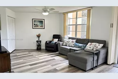 1200 Saint Charles Pl #209, Pembroke Pines, FL 33026 - Photo 13