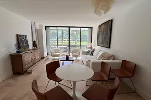 20500 W Country Club Dr, Aventura, FL 33180 - Photo 5