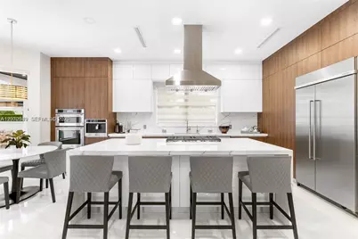 11390 SW 30th St, Miami, FL 33165 - Photo 13