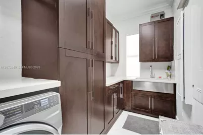 11390 SW 30th St, Miami, FL 33165 - Photo 31