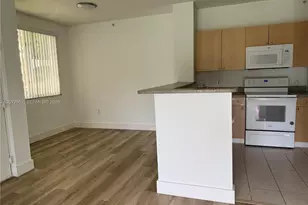 8010 N Nob Hill Rd, Tamarac, FL 33321 - Photo 3