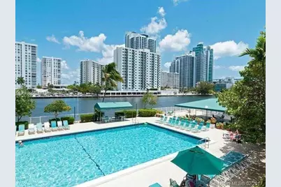 1000 Parkview Dr #216, Hallandale Beach, FL 33009 - Photo 15