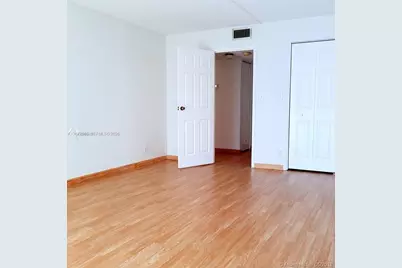 1000 Parkview Dr #216, Hallandale Beach, FL 33009 - Photo 3