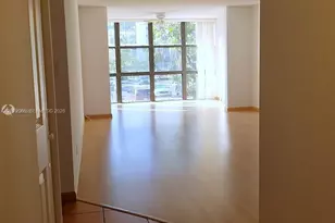 1000 Parkview Dr, Hallandale Beach, FL 33009 - Photo 5