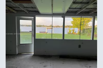 1052 Lake Carrie Dr, Lake Placid, FL 33852 - Photo 5