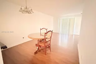10452 NW 10th St, Pembroke Pines, FL 33026 - Photo 9