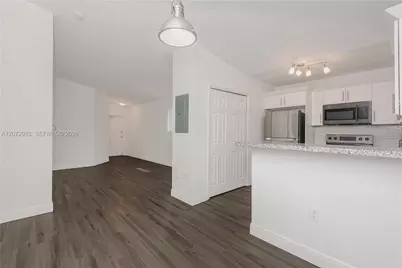 3390 NE 10th St #201, Homestead, FL 33033 - Photo 5