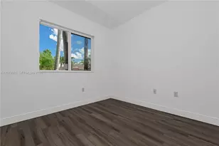 3390 NE 10th St, Homestead, FL 33033 - Photo 11