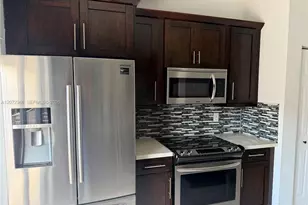 7040 NW 173rd Dr, Hialeah, FL 33015 - Photo 3