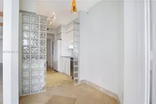 4775 Collins Ave, Miami Beach, FL 33140 - Photo 25