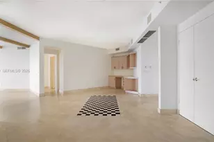 4775 Collins Ave, Miami Beach, FL 33140 - Photo 15