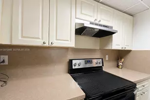 6980 NW 186th St, Hialeah, FL 33015 - Photo 11