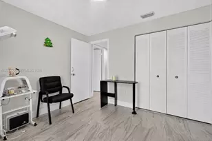 199 SW 12th Ave, Miami, FL 33130 - Photo 23