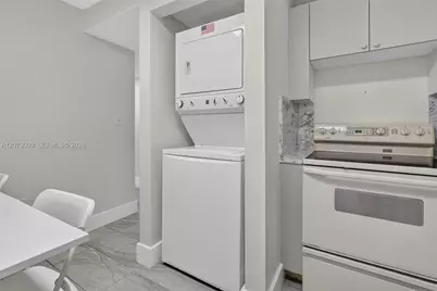 199 SW 12th Ave #415B, Miami, FL 33130 - Photo 5