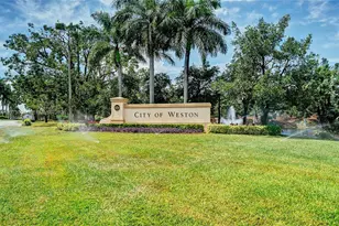 231 Lakeview Dr, Weston, FL 33326 - Photo 27