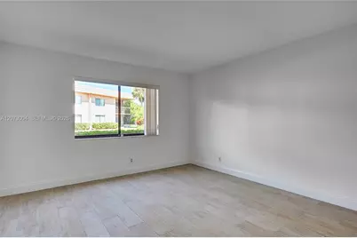 231 Lakeview Drive #103, Weston, FL 33326 - Photo 17
