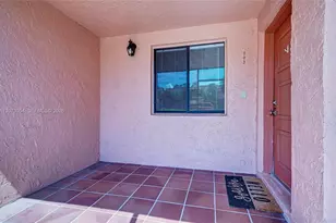 231 Lakeview Dr, Weston, FL 33326 - Photo 3