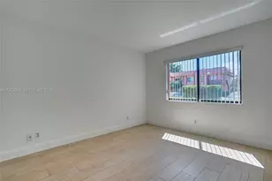 231 Lakeview Dr, Weston, FL 33326 - Photo 9