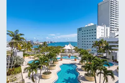 253 NE 2nd St #424, Miami, FL 33132 - Photo 1