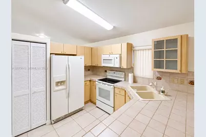 9999 NW 126th Ter #HOUSE, Hialeah Gardens, FL 33018 - Photo 5