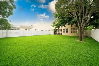 720 Falling Water Rd #720, Weston, FL 33326 - Photo 45