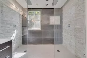 720 Falling Water Rd, Weston, FL 33326 - Photo 5