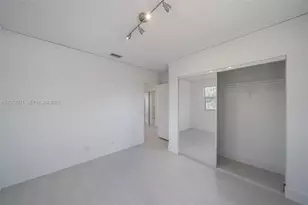 720 Falling Water Rd, Weston, FL 33326 - Photo 23