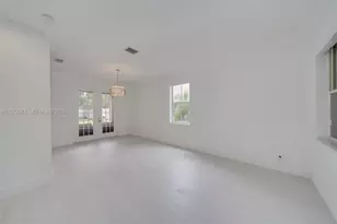 720 Falling Water Rd, Weston, FL 33326 - Photo 11