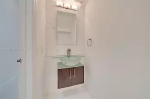 720 Falling Water Rd, Weston, FL 33326 - Photo 11
