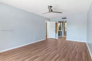11112 N Harmony Lake Cir, Davie, FL 33324 - Photo 27