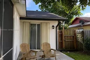 4555 Arthur St, Palm Beach Gardens, FL 33418 - Photo 5